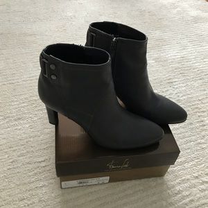 zerogrand flip flops